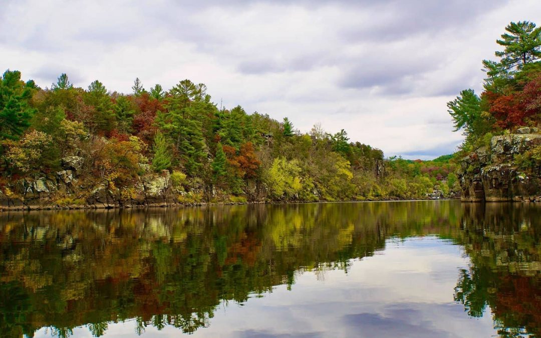 Fall Finale: Taylors Falls Scenic Boat Tours – Taylors Falls, MN