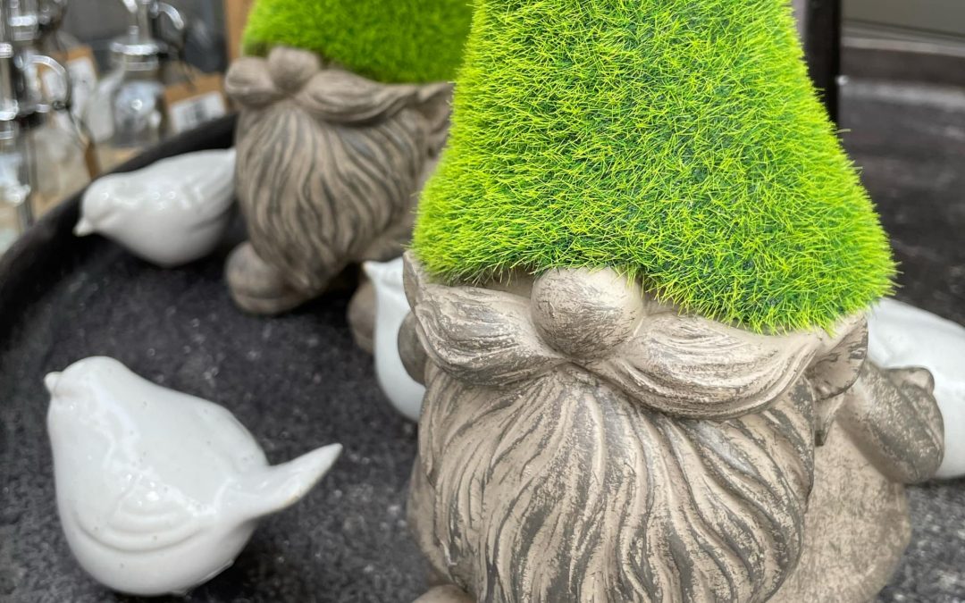 Sunnyside Gardens: Gnome Decor – Minneapolis, MN