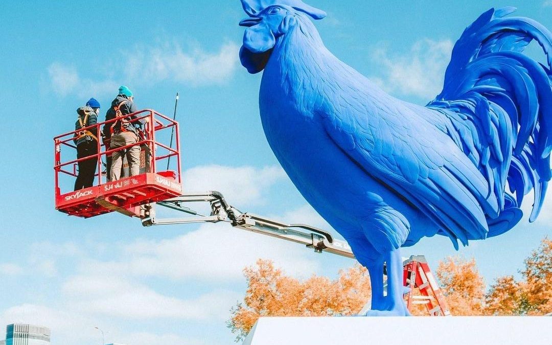 Minneapolis’ Favorite Rooster is Ready for the Winter!