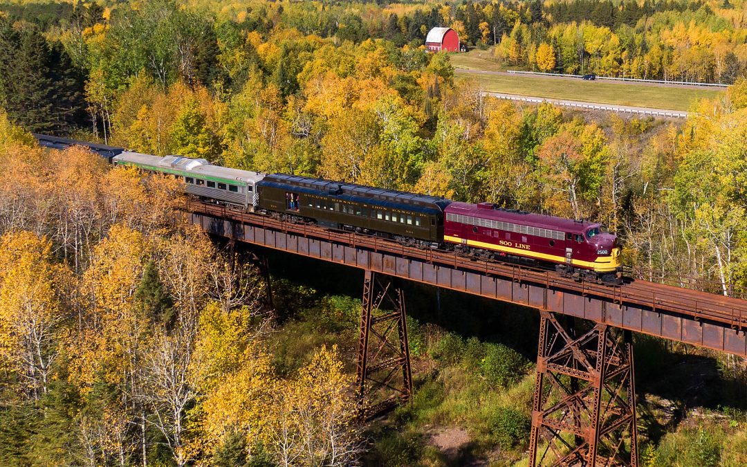 First Class Two Harbors Fall Colors Tour – Two Harbors, MN