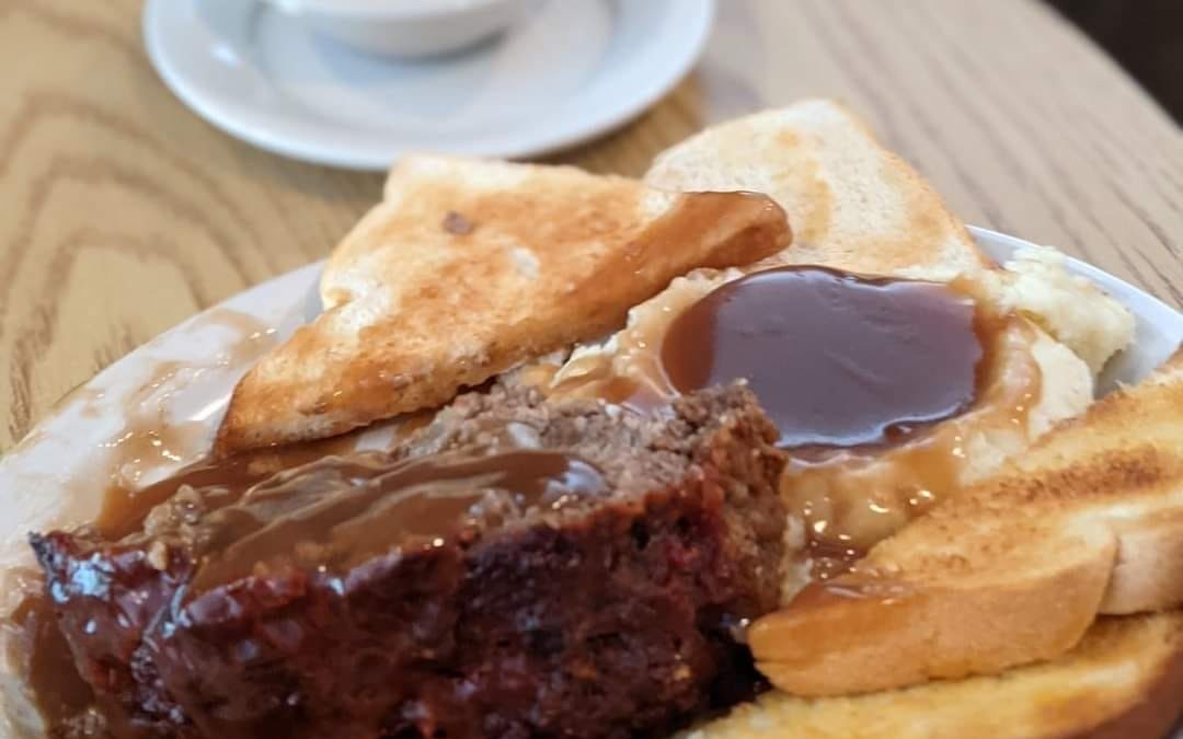 Food Love: Tooties on Lowry is a real neighborhood restaurant and bar! – Minneapolis, MN
