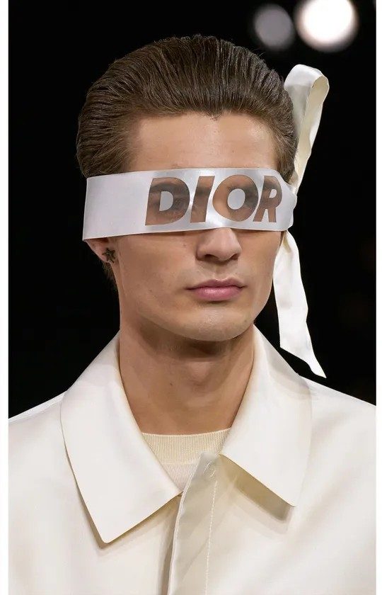 VB-MENSWEAR-ACCESSORIES-TRENDS-story-inline-2