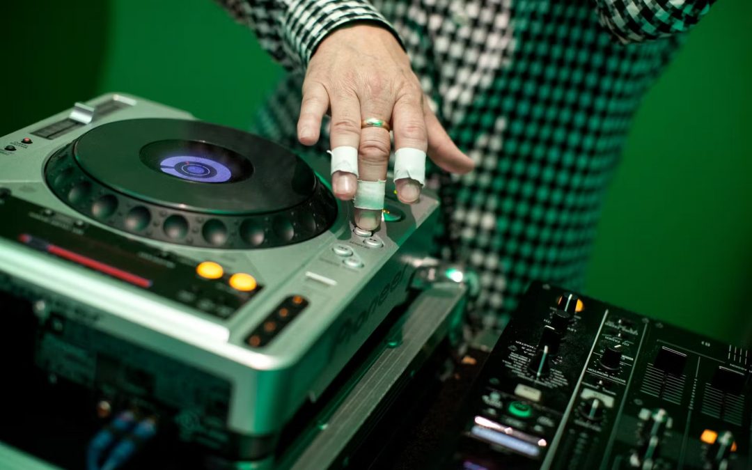 Art Club: Music Sampling, Night 1 – Walker Art Center, Minneapolis, MN