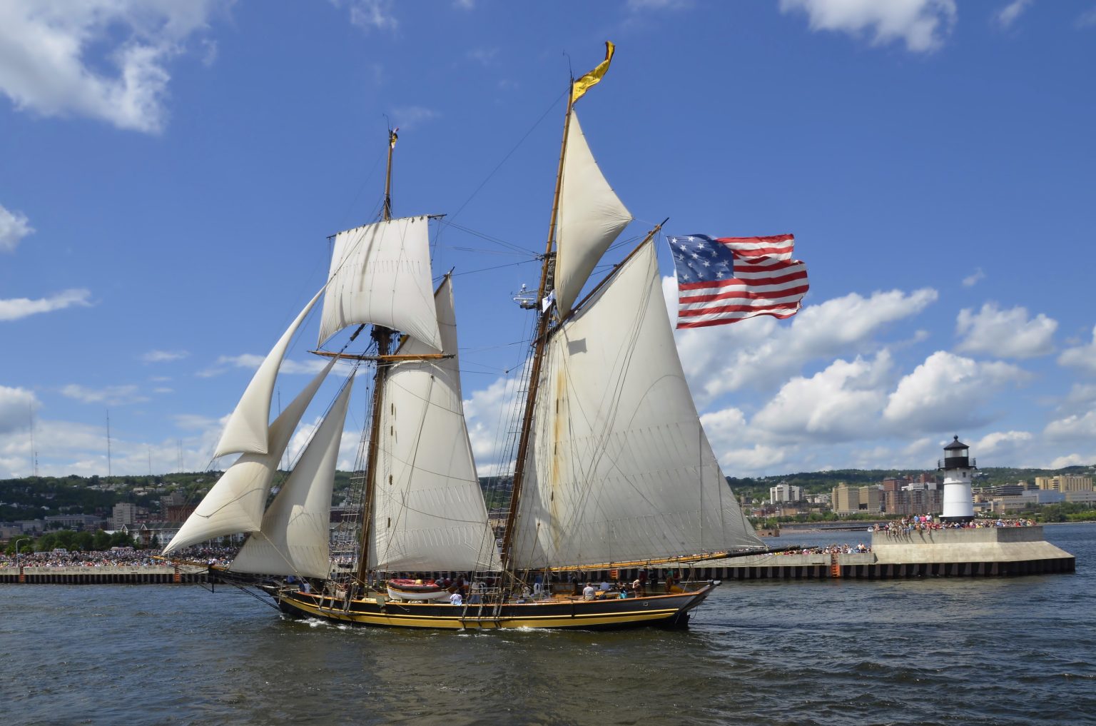 Tall-Ships-in-Duluth_Bruce-Kierstead-2-1536×1017